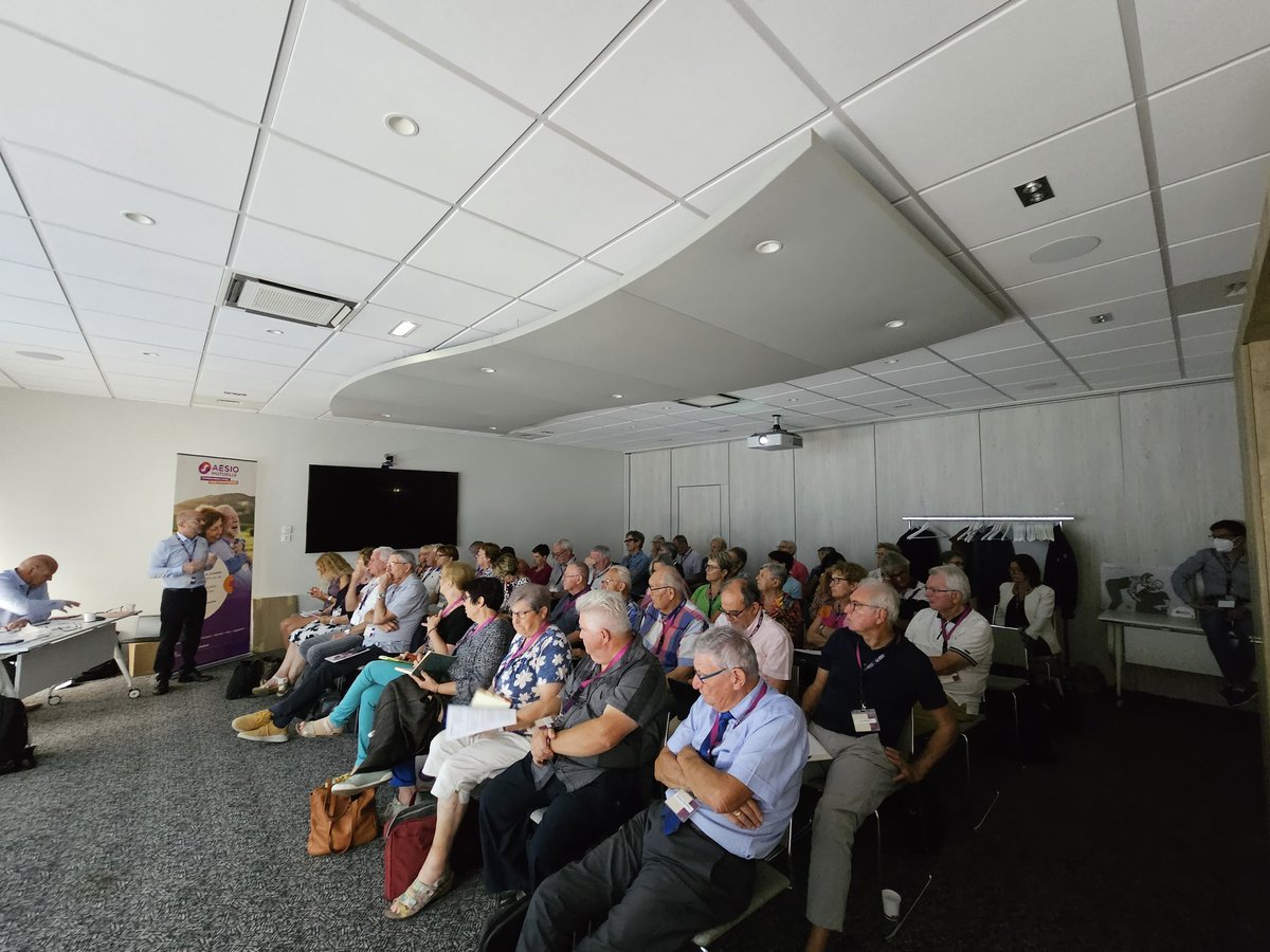 brigitte_barage's tweet image. Conseil  de Territoire Auvergne-Loire, le Président @HauryPascal nous présente l'actualité de  @AesioMutuelle, des enjeux et des ambitions pour Élan 2025, devant une assemblée nombreuse,  attentive et reactive des élus du territoire.