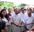 EconomicTimes's tweet image. A new #PassportOffice (PO) was inaugurated earlier today at #Kota, #Rajasthan by MoS MEA V Muraleedharan in the presence of other dignitaries today. This is the 37th Passport Office in India and the 2nd Passport Office in Rajasthan.
🗞️ Catch the day's latest news and updates ➠