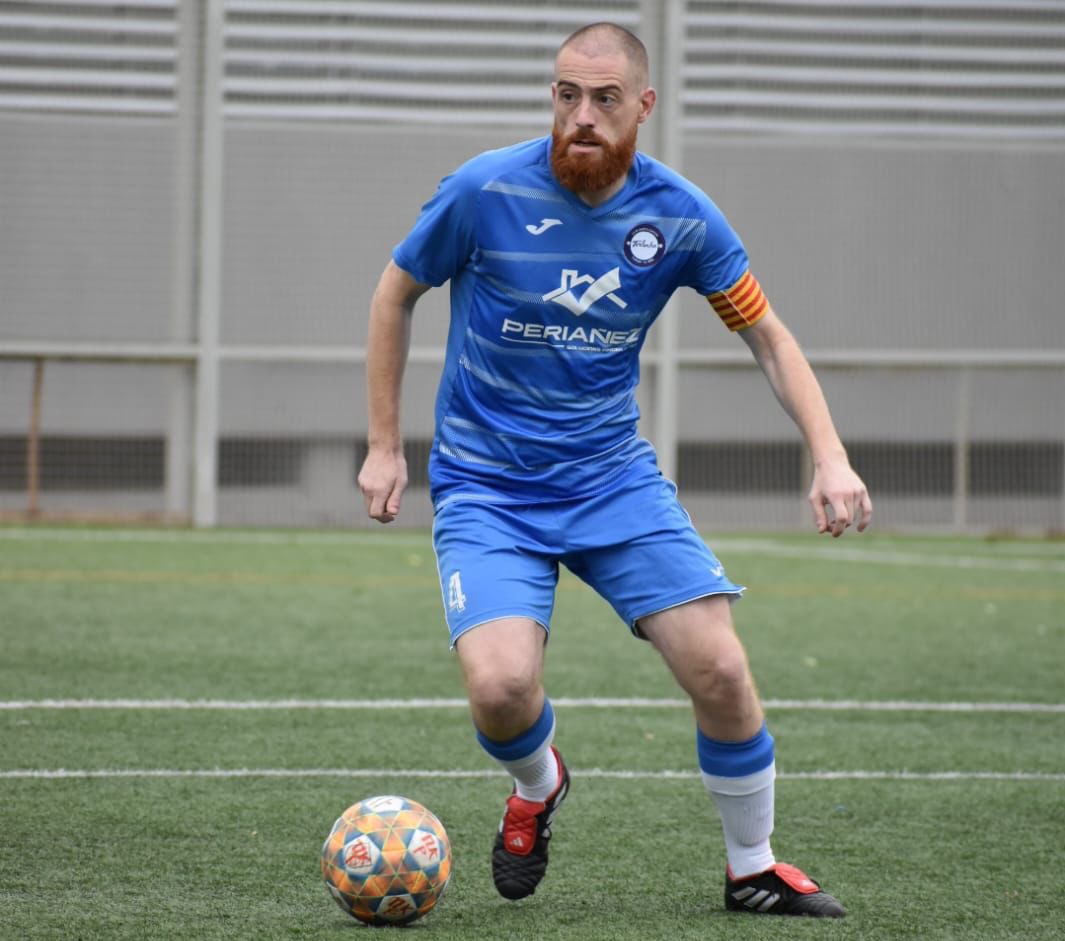 CBTERLENKA's tweet photo. 𝗔𝗠𝗔𝗧𝗘𝗥 𝗕:

Que siga sonando la música 🎶

Jugando también domingo por la tarde, nuestro filial recibe al @canclotacf , buscaremos tres puntos más para seguir luchando por nuestros objetivos

⏰ dom 17:30
🏟️ Estruch

🔙 2018/19 ✅ 8-0 
⚽️⚽️⚽️⚽️Diego Vázquez 
⚽️Oscar Castilla  ⚽️Xavi Freixes
⚽️Luís Navarro ⚽️Sergi Codony

#equipdelpoble #futbolcat