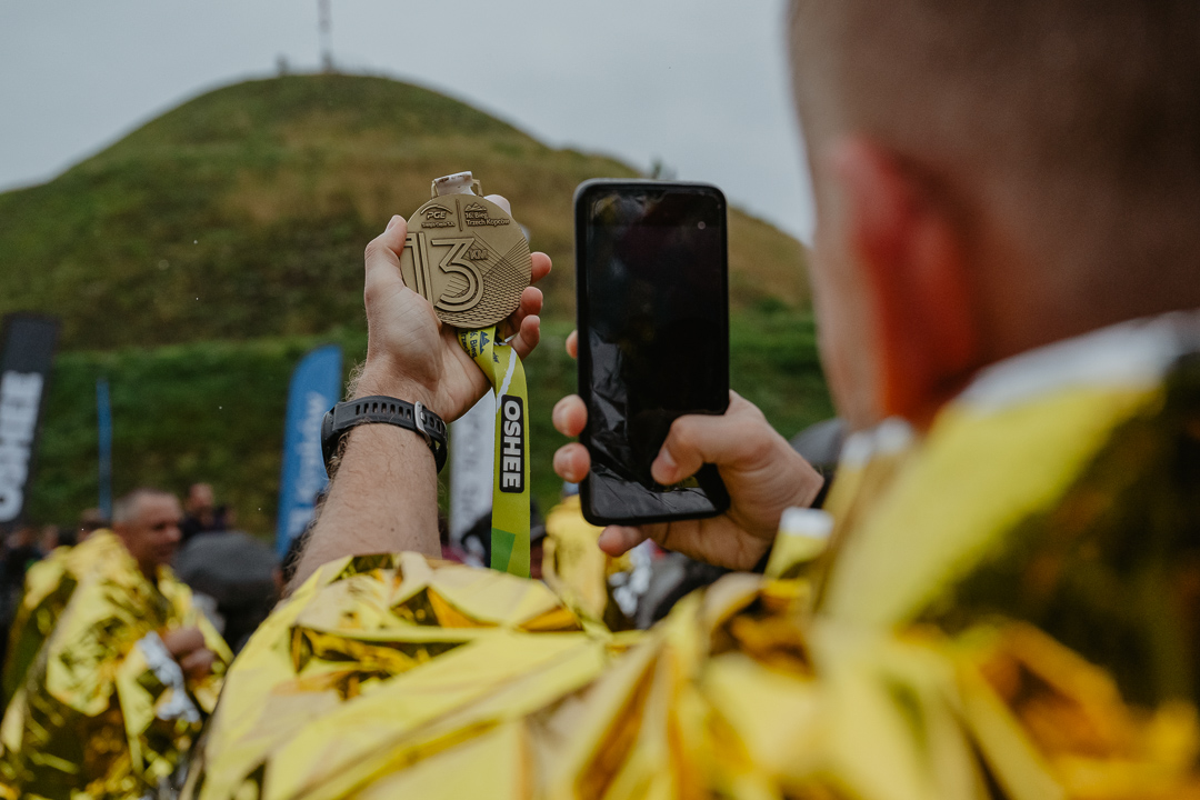 OSHEE wspiera biegaczy! 💪Za nami kilka wydarzeń, podczas których zadbaliśmy o nawodnienie uczestników: 1 Mila, Bieg Trzech Kopców oraz Maraton Warszawski. Live, run, win! fot. Sportografia. pl fot. Andrzej Olszanowski fot. Szymon Gruchalski / Archiwum ZIS w Krakowie