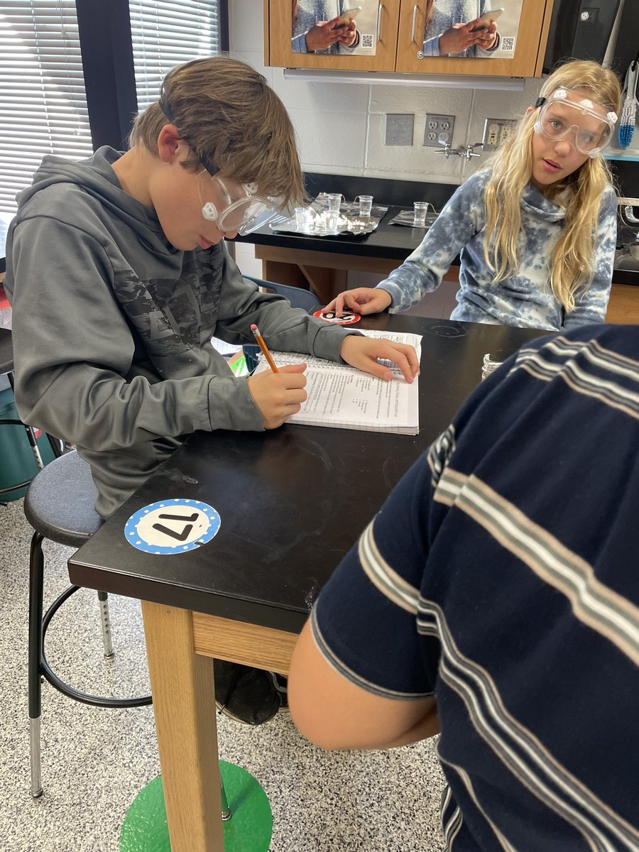 lang_science's tweet photo. What is weathering, erosion and Deposition? Ask us we know! https://t.co/T6s8g43zUz