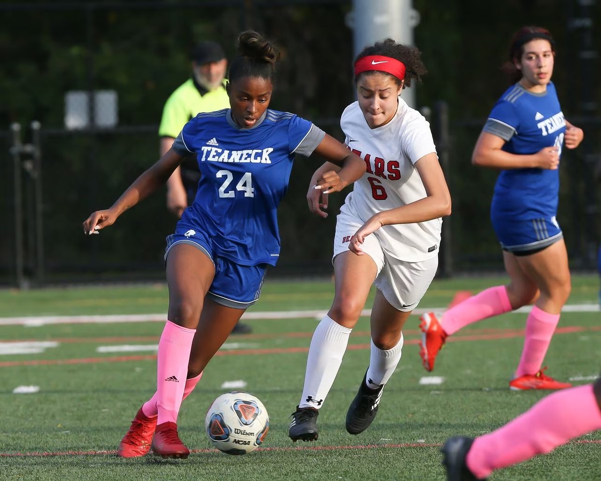 BrandonGouldHS's tweet photo. Who's the best of the best in the Class of 2024?

Top girls soccer seniors in N.J. - Our picks, your votes #njsoccer https://t.co/j6H6VMuRkL https://t.co/Fk9Asb5hKM