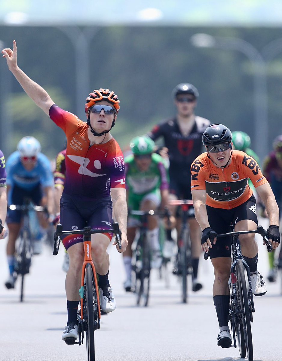 #PetronasLTdL🇲🇾🚵
#EscarabajosXElMundo🇨🇴🚴‍♂️

Séptima etapa Le Tour de Langkawi, Muar/Seremban (123.8 km)

🥇🇧🇪 Sasha Weemaes Human Powered Health 2:31:45

🥈🇳🇱 Arvid De Kleijn Tudor Pro Cycling mt

🥉🇷🇺 Gleb Syritsa Astana Qazaqstan mt