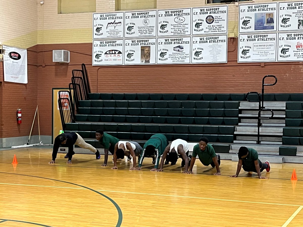 vigorhighschool's tweet photo. Building a new mindset of Exercise and Health. Students at Vigor High School understand the importance of developing and maintaining a healthy lifestyle.
#WatchemWork #VigorUniversity https://t.co/Lgroj4MLvZ