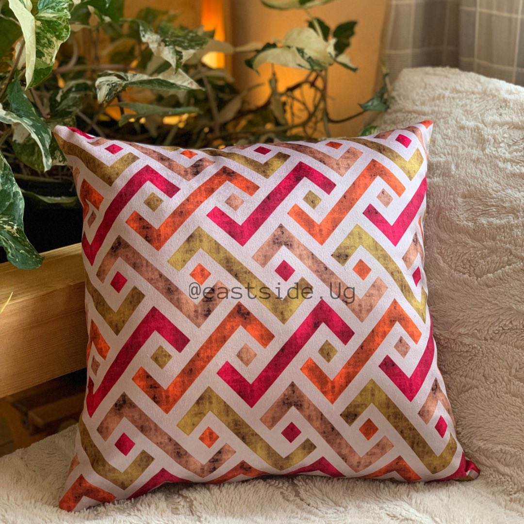 EastSide_ug_'s tweet photo. Make your cushion order with us at an affordable price. Quality over Quantity. Whatsapp 0788216709 https://t.co/Ux1KyLoUa2