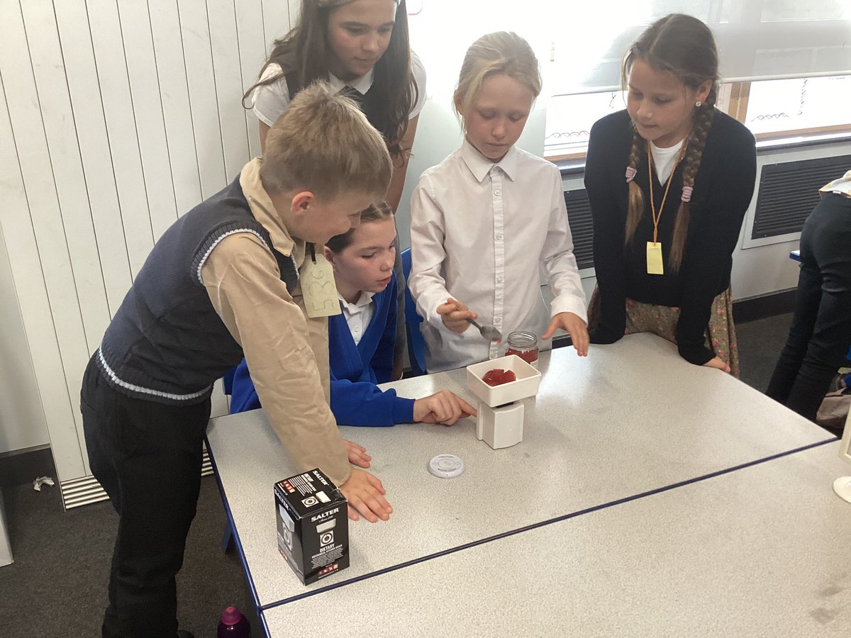 MNA_Year6's tweet photo. We’re having great fun this afternoon measuring out different ingredients to learn about how food was rationed during the war! #culturalcapital @morley_newlands https://t.co/IfvJJjGSlW