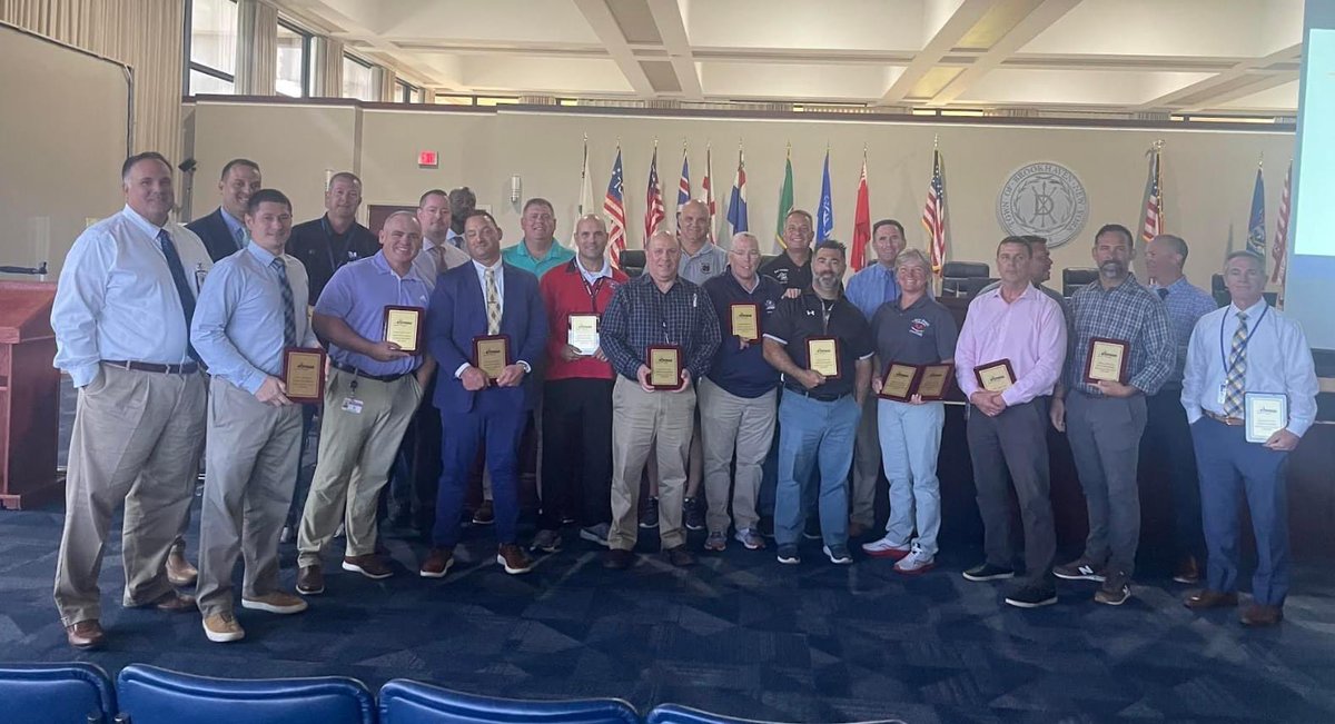 Congrats to the Section XI schools recognized as <a href="/NYSPHSAA/">NYSPHSAA</a> Schools of Distinction and Excellence.

Schools of Distinction have 75% of their varsity teams have 90 or above GPAs.

Schools of Excellence have 100% of their varsity teams have 90 or above GPAs.