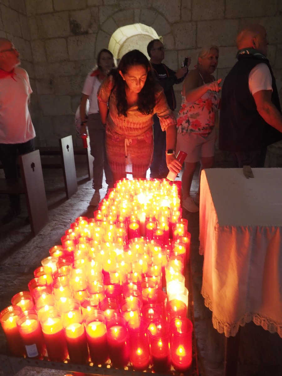 diarioferrol's tweet photo. #Galería | Pontedeume celebró la jornada festiva de San Miguel.
🕯 Así fue la Romería San Miguel de Breamo https://t.co/l0A6Ddmq1N
📸 Jorge Meis https://t.co/nVFR1MM1Ux