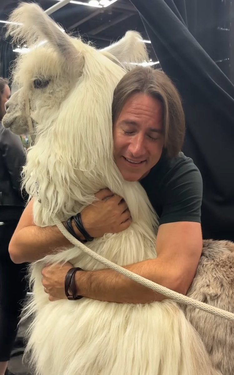 my serotonin boost for the day🥹💜