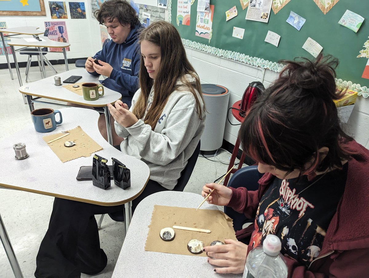 The artists at work! #APArtHistory #nocknation @RichHayzler