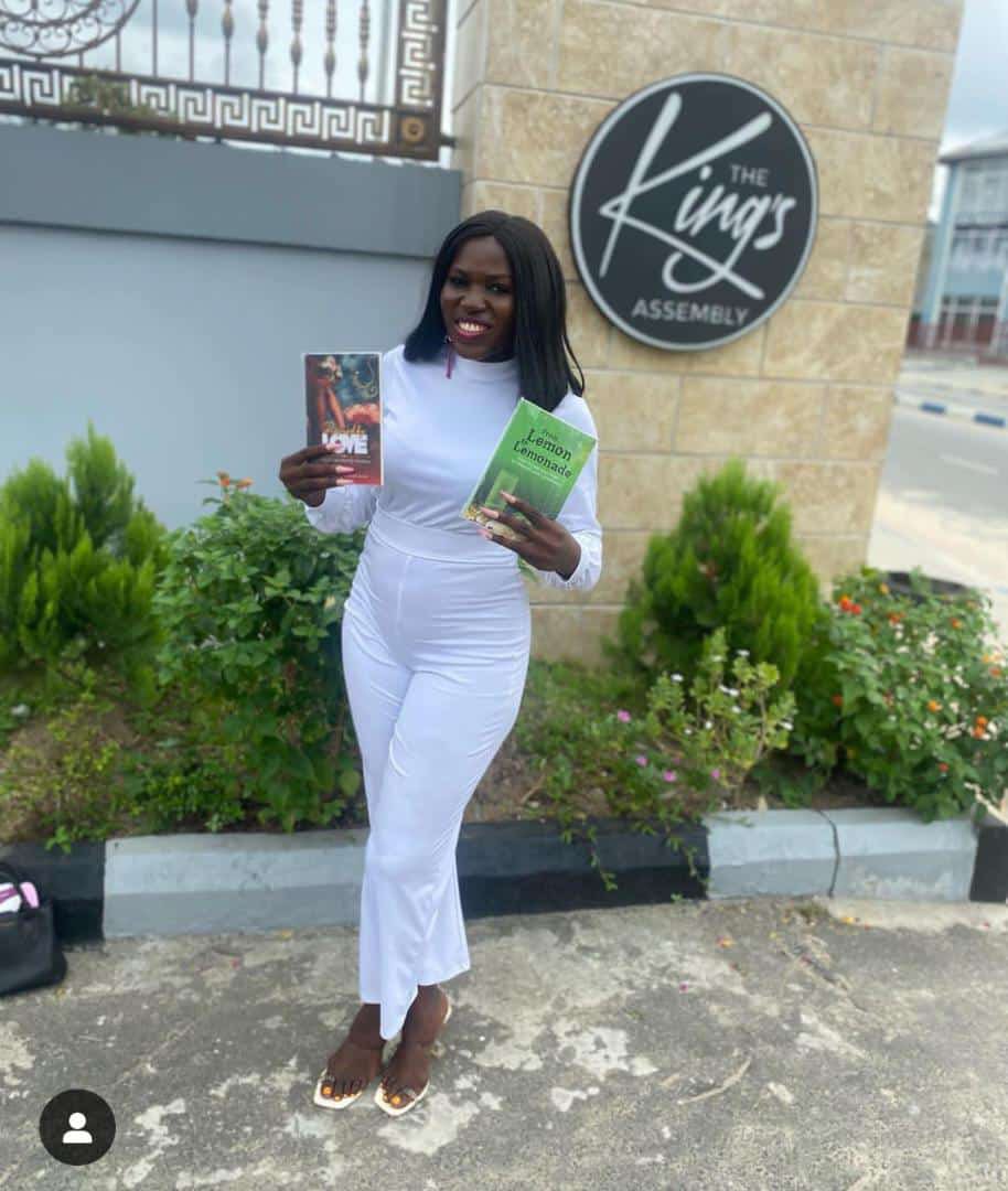lilianiwelu's tweet photo. How I lost a dear friend to #onechance robbery in #Abuja
You said u just left #Lagos to seek greener pastures in Abuja, believing Abuja had greater prospects. This is not only about Greatness. It's about u, me, our parents &amp; siblings, our neighbors
#RIPGreatness
#MaitamaHospital https://t.co/LsHb8zn2B2