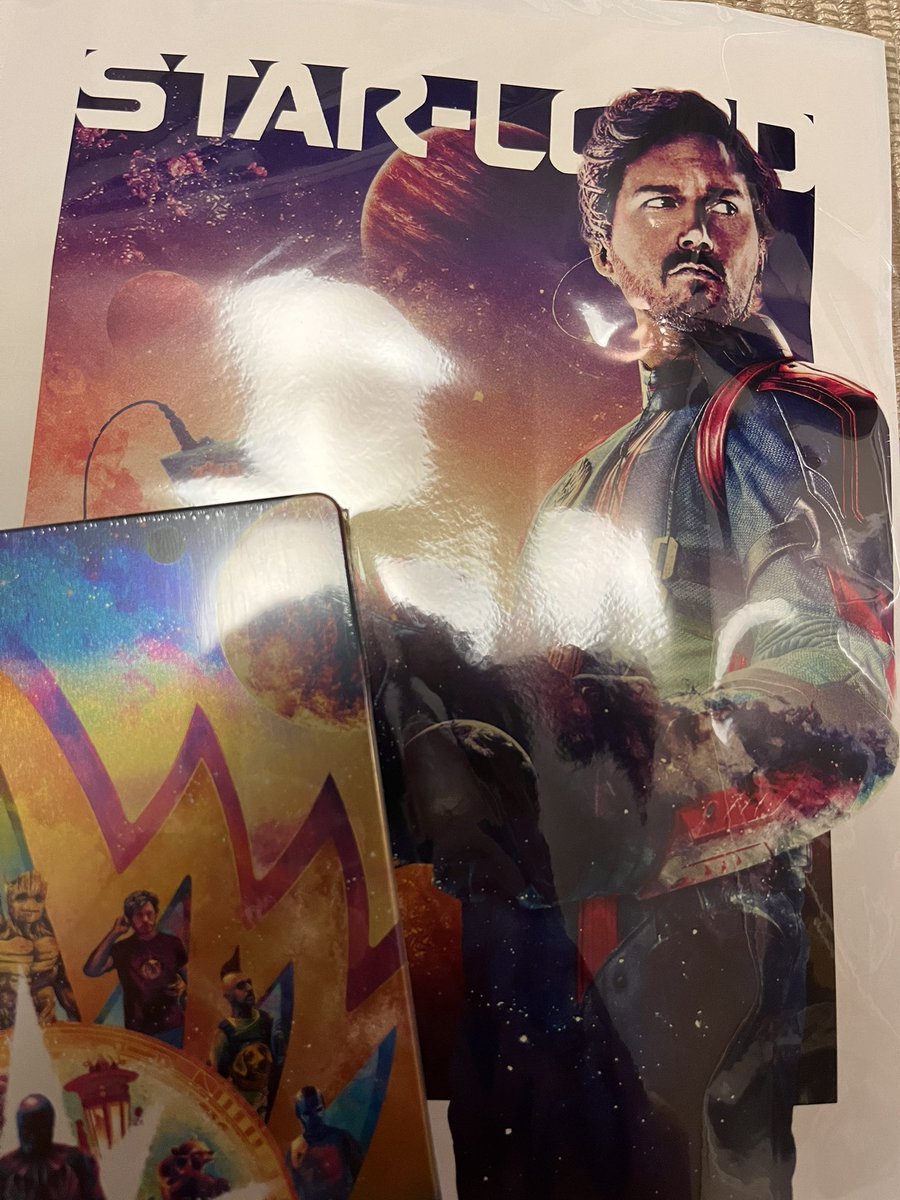 jiiyasan's tweet photo. GotGスチールブック着弾。
ペラペラの封筒を避ける為、ポスター付きを選んだが、なんとポスターも一緒にペラペラ封筒で送ってきた。スチールブックは無事だったが補強台紙が入ってないポスターは当然のことながら見事に折り傷入りです😭
#Amazon_jp
#スチールブック https://t.co/p0s3aQ0Nqw