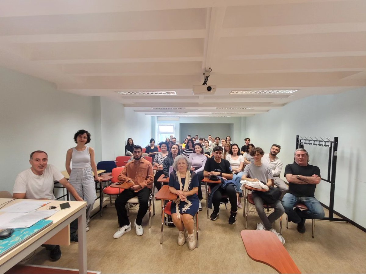 Bölümümüze yeni başlayan öğrencilerimizle tanışma toplantımızı yaptık. Hoş geldiniz!