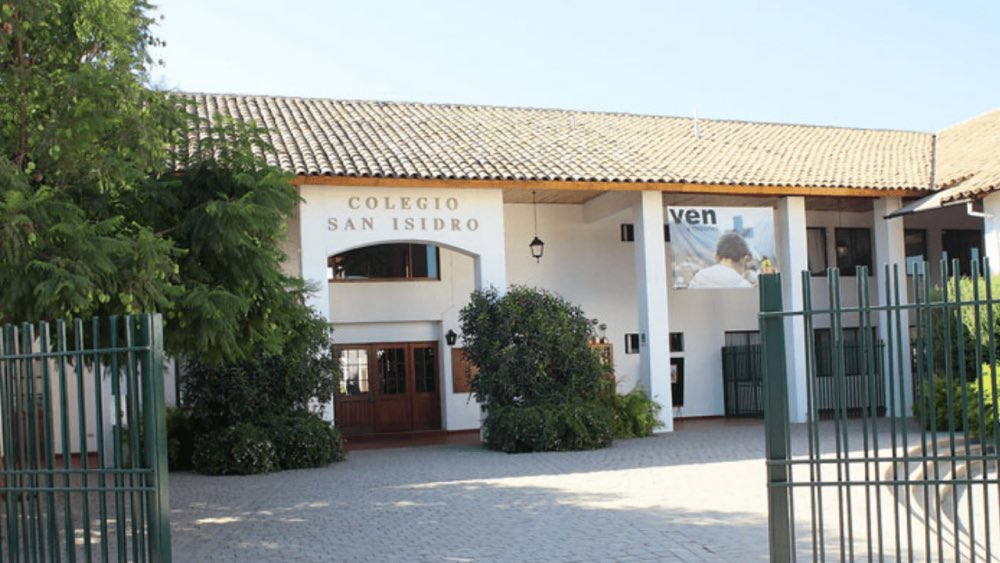 PiensaPrensa's tweet photo. Nuevo caso de abuso en colegio de los Legionarios de Cristo: el denunciante es hijo del presidente de la CPC
En una carta dirigida a su familia, a la comunidad de colegios de los legionarios y a "todos a los que mi testimonio pueda servir”, Martín Mewes detalló los efectos de la situación que habría vivido en el Colegio San Isidro de Buin.

- https://t.co/d1cGgOcI2I