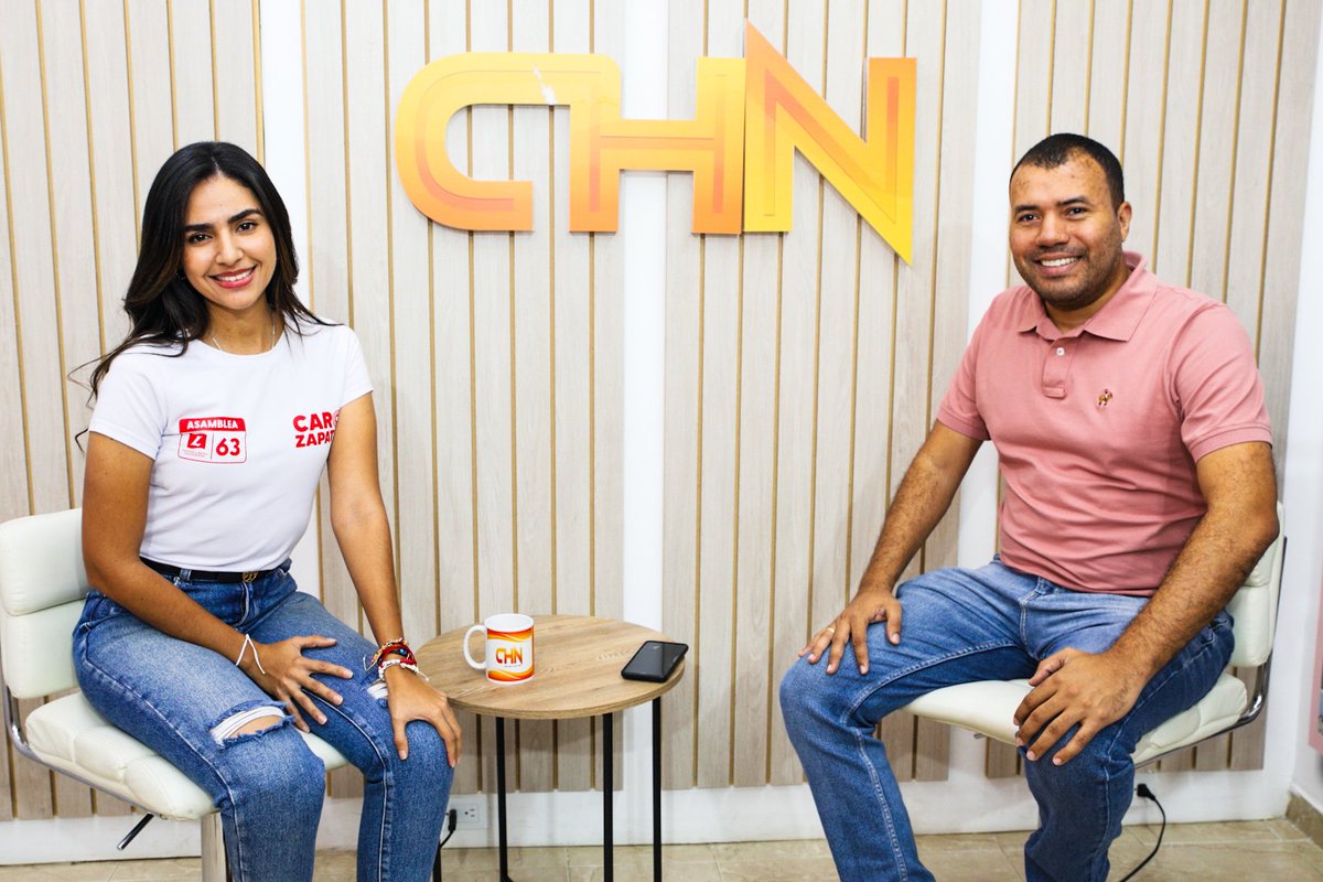 carozapataruiz's tweet photo. Estamos en @CHICANOTICIAS1  para seguir compartiendo con todos ustedes nuestro programa Con Córdoba en el Corazón.  Sigue la transmisión en el siguiente link: https://t.co/Tz5xlu2XJn https://t.co/y1zrOr0Bjt