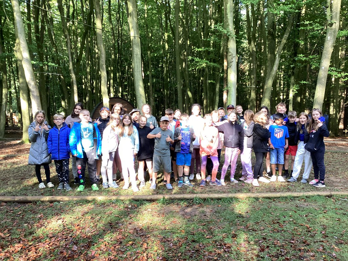 Hillview Primary School & Early Years tweet media