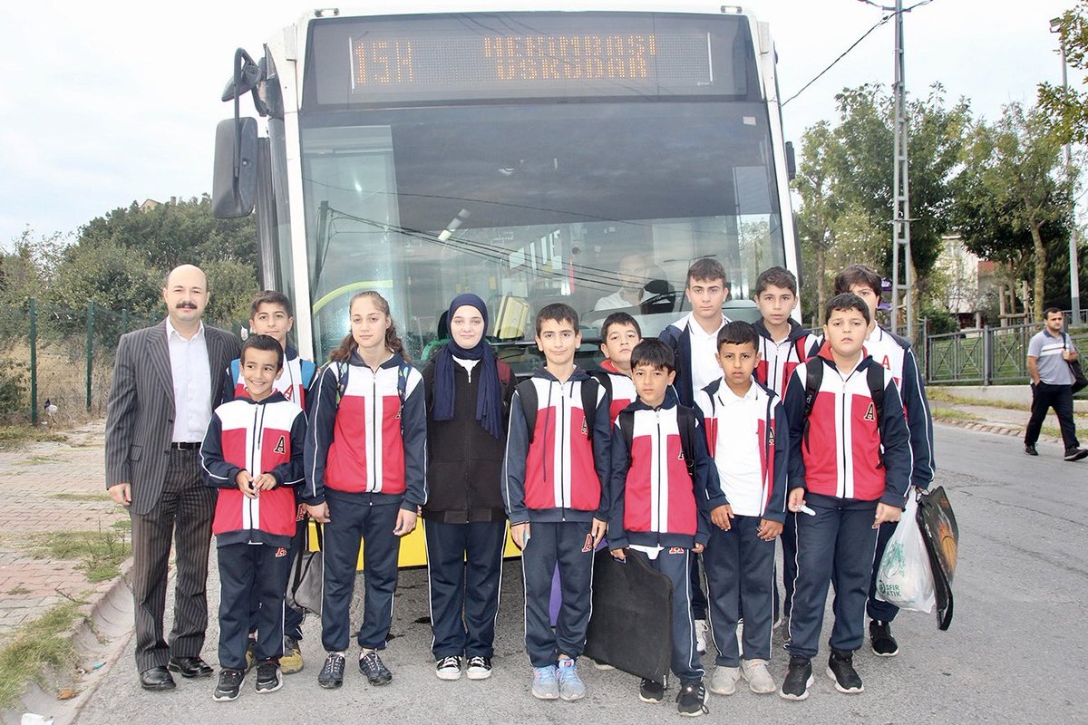 mozgurureten's tweet image. #İnkılap Kocatepe ve Boztepe Mevkiinde yaşayan öğrencilerimizin okullarına daha güvenli ve düşük maliyetle ulaşabilmeleri için Boztepe’den kalkmak üzere 15H depar sefer düzenlemesi yapılmıştır. İhtiyacı çözüme kavuşturan @ietttr ve @istanbulbld ekiplerimizin emeklerine sağlık.