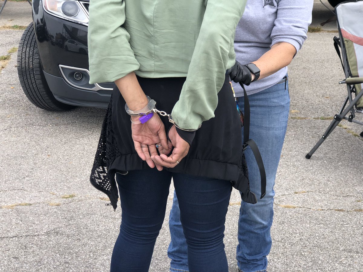 stevewsyx6's tweet photo. #BreakingNews @OHFCSO @OHPublicSafety to update us at 10am on #OperationBridge a week long effort to provide recovery & addiction help to people on the streets. @wsyx6 will LIVE STREAM at 10 https://t.co/uAAL6eHs1i