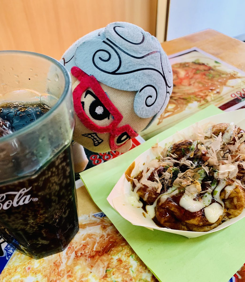 大阪楽しかった!途中スマホも私もバッテリー切れになってしまったけどまた行きたいな! 