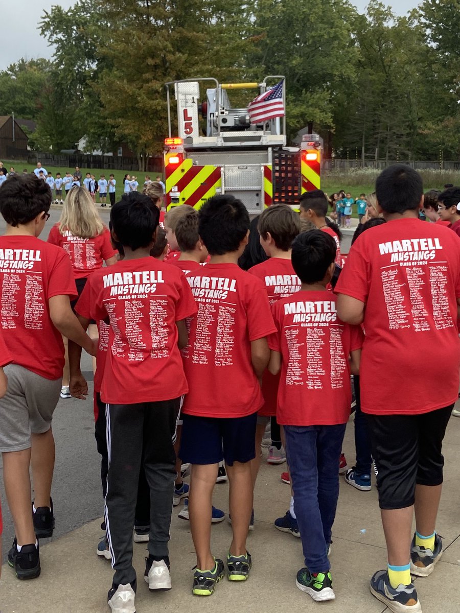 clalko2's tweet image. Tons of fun at Martell Elementary today! Go Mustangs! @martellmustangs