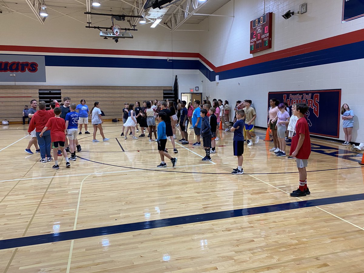 FTMSJaguars's tweet photo. 7Blue team students had a great week and were rewarded with some fun dodgeball today!
#jagpride #workhardpayhard https://t.co/OhyOGIV3aw