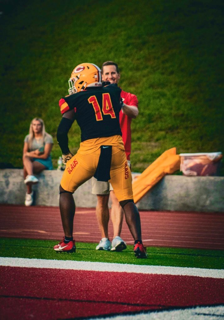 JDavis (@lilmook_4) on Twitter photo Mid Szn Highlight🚀
13 Rec, 135 Yards , 4TD 🚨
@CoachG18 @recruitNE_GA <a href="/Dinman72/">Coach Dan Inman</a>
<a href="/NEGARecruits/">Northeast Georgia Recruits</a> <a href="/RecruitGeorgia/">Recruit Georgia</a>
<a href="/ClarkeCentral1/">Clarke Central High School Football Recruiting</a> <a href="/CSmithScout/">Chris Smith</a> <a href="/BCpipeline/">Blue Chip Pipeline</a>
❗️hudl.com/v/2Lu0Qz❗️ Mid Szn Highlight🚀
13 Rec, 135 Yards , 4TD 🚨
@CoachG18 @recruitNE_GA <a href="/Dinman72/">Coach Dan Inman</a>
<a href="/NEGARecruits/">Northeast Georgia Recruits</a> <a href="/RecruitGeorgia/">Recruit Georgia</a>
<a href="/ClarkeCentral1/">Clarke Central High School Football Recruiting</a> <a href="/CSmithScout/">Chris Smith</a> <a href="/BCpipeline/">Blue Chip Pipeline</a>
❗️hudl.com/v/2Lu0Qz❗️