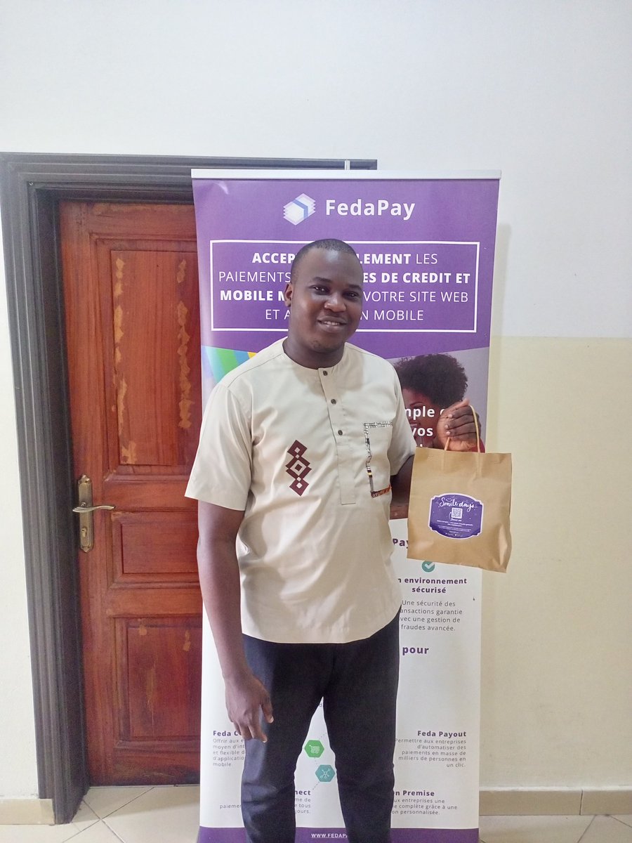 monsieurdekpe's tweet photo. J'ai eu une surprise ce midi.
Celle de la #smiledays de l'application #Myfeda de @fedapay... 🚶J'ai mangé sans vous.
Merciiiiii @fedapay https://t.co/rL74a7IoZ5