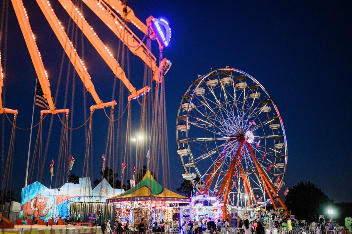 MidSouthFair's tweet photo. It's officially FriYAY! 😄 Join us from 4 p.m. until midnight.
🎡 FREE parking before 6 p.m.
🎡 $25 wristbands
🎤 Soundbox, The Persians and Stop Gap Solution on the Main Stage
🎟️ https://t.co/CBIxZw2vMF https://t.co/qRNz7VsEMv