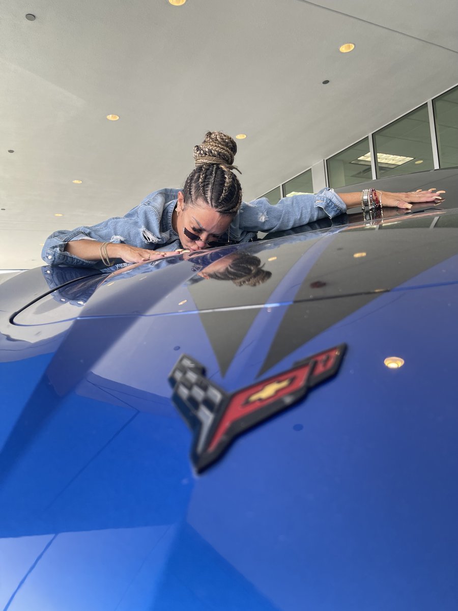 elzol1067fm's tweet photo. Le llaman amor a primera vista π
π π π€£ π€£ @miamilakesauto
#SiempreGanasMiami #Spon #MiamiLakesAutomall https://t.co/T1BqHqetaa