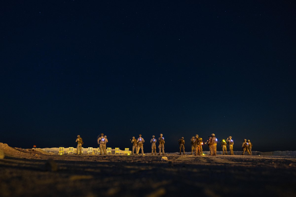 #Marines with @26MEU conduct a live-fire range during Bahrain bilateral training exercise, Sept. 10. The training focused on enhancing marksmanship in low-light situations. The 26 MEU is on a scheduled deployment in the @USNavy Central Command area of operations. #USMC