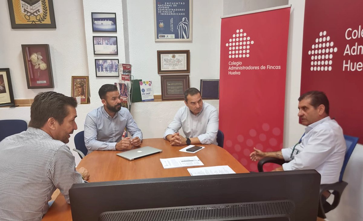COAFHuelva's tweet photo. 🏠❤️En la actividad frenética de la nueva Junta se han creado las 𝗖𝗼𝗺𝗶𝘀𝗶𝗼𝗻𝗲𝘀 𝗱𝗲 𝗧𝗿𝗮𝗯𝗮𝗷𝗼, y se ha reunido con #Chitech #Concentra y @PulsoEnergia en una ronda de valoración y seguimiento de los convenios, en las que se trató también sobre futuras formaciones. https://t.co/sunN0HJRJE