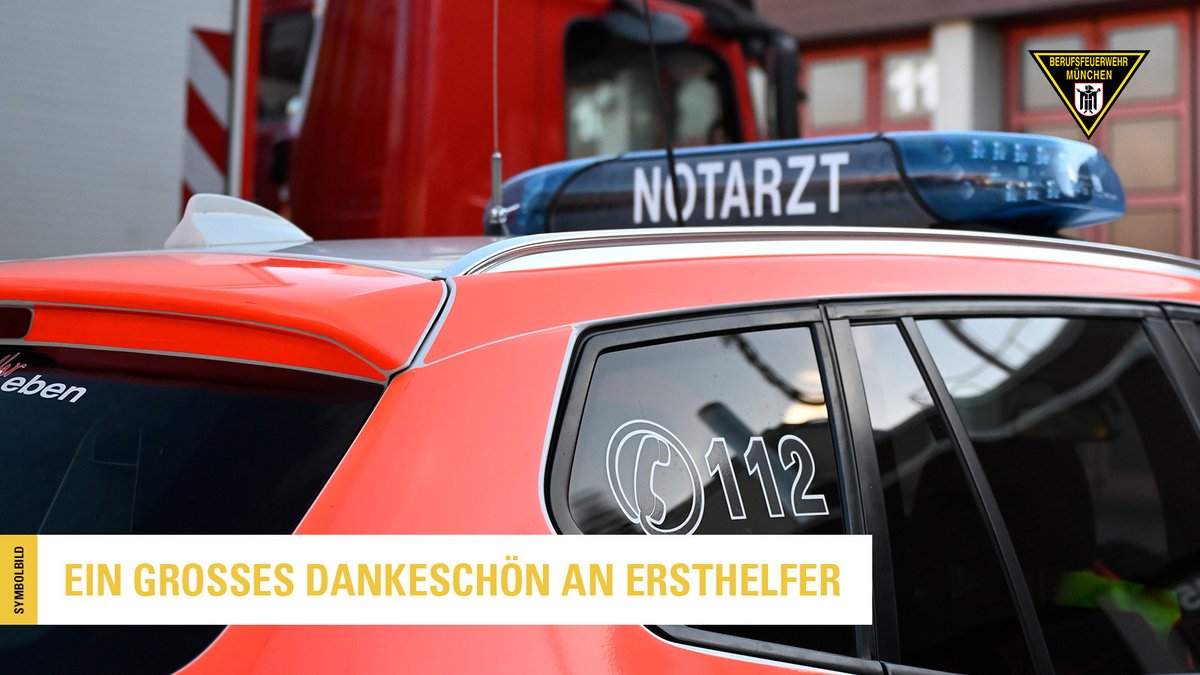 In #Riem bricht ein 15-jähriger junger Mann leblos zusammen und wird von Kollegen reanimiert.
Ganzer Bericht: presseportal.de/blaulicht/pm/1…
#wirfuerMuenchen