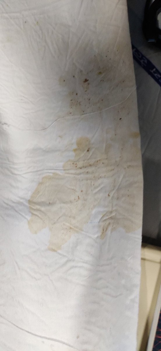 ric_nov's tweet photo. Today I am supplied with very dirty bedroll, kindly look into matter and Company responsible for cleaning must be banned, as this is not the first case. PNR:4600031436  @IRCTCofficial @RailMinIndia @AshwiniVaishnaw https://t.co/qIUIwAKXHD