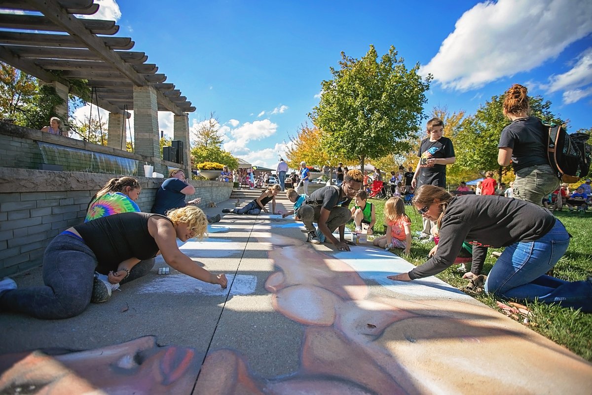 clarkstate's tweet image. @ProjectJericho, Clark State’s youth outreach program, will present the sixth annual ChalkFest chalk-art festival and contest on Saturday, October 7 at the National Road Commons Park in partnership with National Trail Parks and Recreation District. 
clarkstate.edu/community/news…