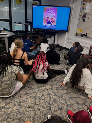 HarrHillSIPA's tweet photo. We had another great @BookBreak4Schls visit with author @kellyyanghk Our students were so excited to hear more about her book series #FrontDesk #HHReads #HHLightning @ltgoodnews https://t.co/GsDSyWxiGV