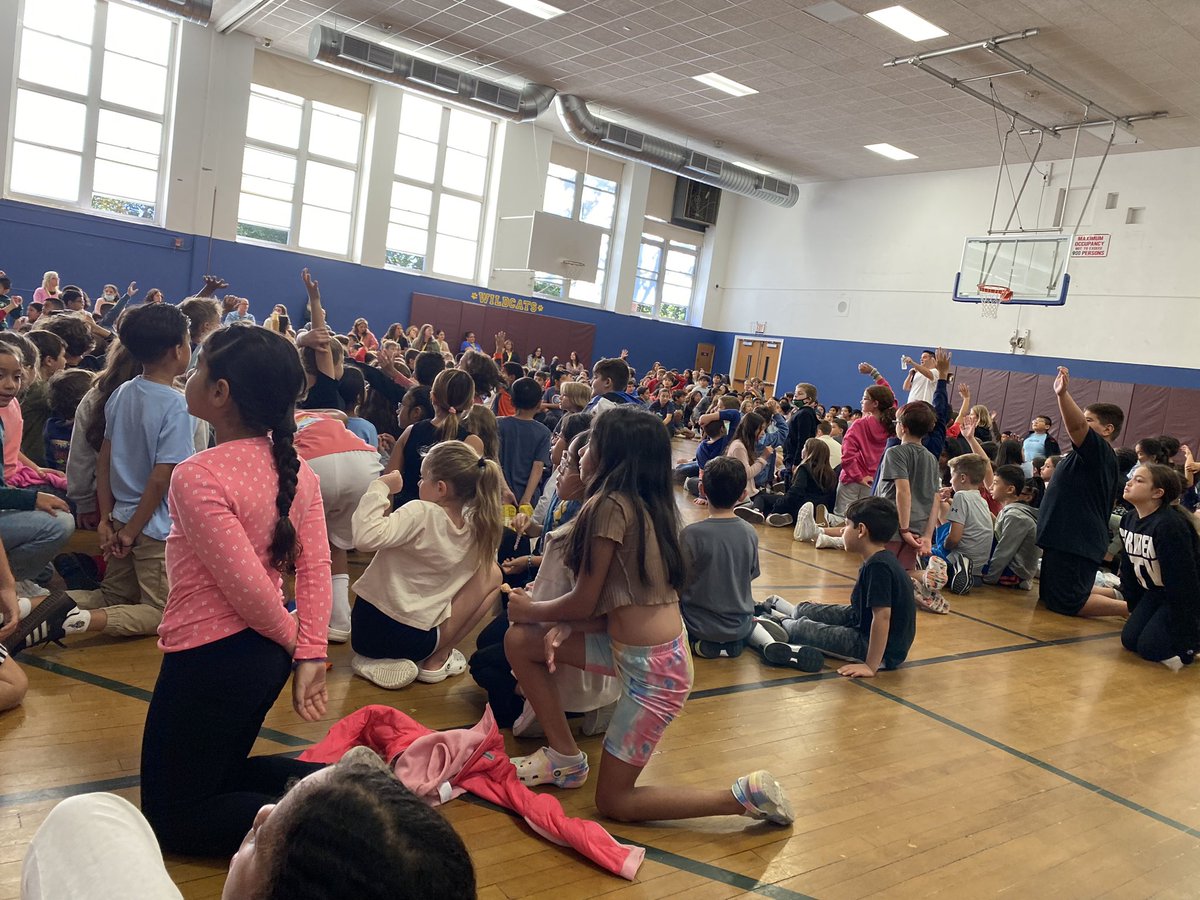 DLemkeWSS's tweet photo. Our PTA is the GOAT! We had fun at the assembly and can’t wait to wear our new WSS GOAT shirts. 🐐 https://t.co/fE46GDgWI8