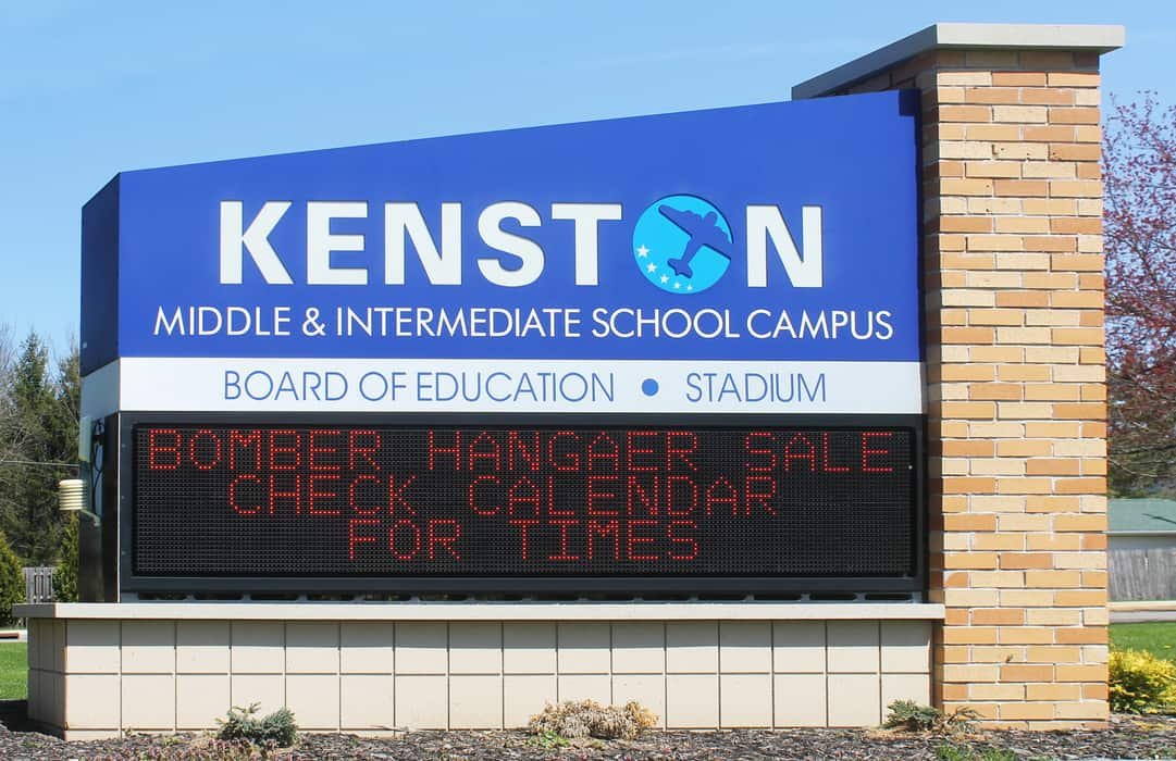 EasySignOhio's tweet image. Make a bold statement with a custom monument sign with LED message center. Perfect for businesses, schools and organizations, our signs are built to last and will help you communicate with your community in a stylish and effective way.#custommonuments #LEDmessagecenters #signage