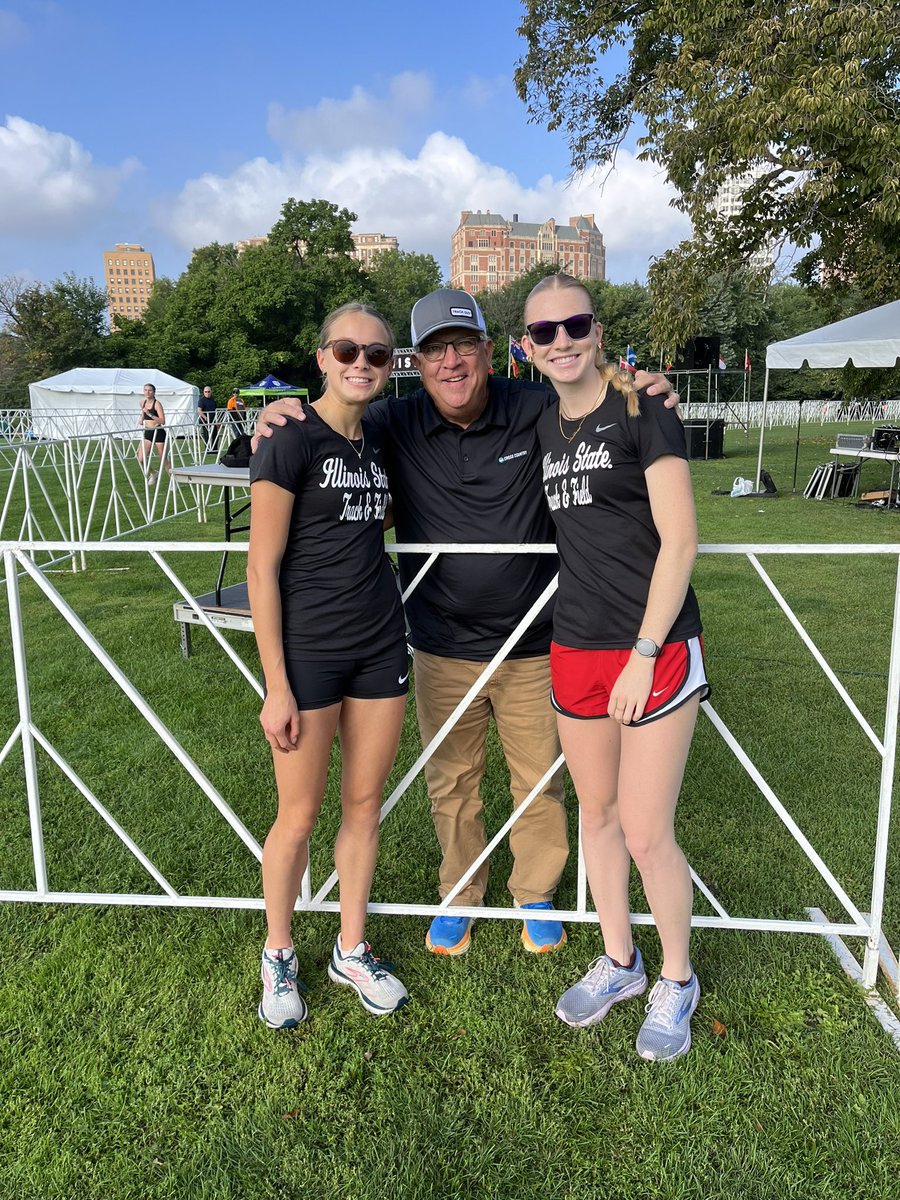 It’s always great to go on the road &amp; run into former Iowa preps!  <a href="/laurenschulze28/">Lauren Wood</a> of <a href="/ValleyGirlsTF/">VHS Girls T&F</a> and <a href="/mattiplummer/">Matti Plummer</a> @SEPGirlsXC will be competing for <a href="/RedbirdTFXC/">Illinois State Track & Field/XC</a> at the Lakefront Inv. in Chicago today!