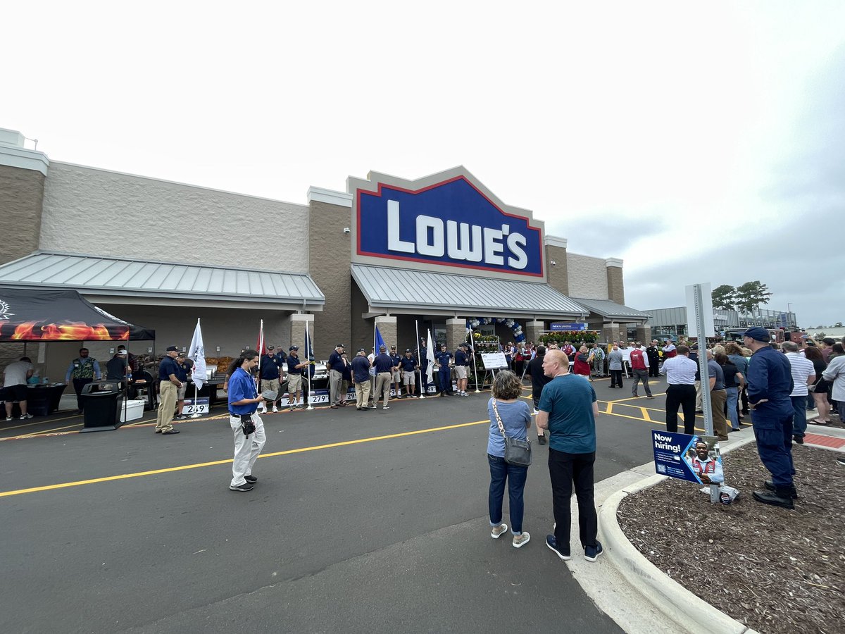 mthomassmith33's tweet photo. Sika USA. Happy to celebrate the new store opening with Lowe's Companies, Inc. Store #3478 Leland, NC. Thank you #lowes for your support and partnership! #buildingtrust #sikapostfix #fixitright #fixitonce https://t.co/rj8F3hP5Ol