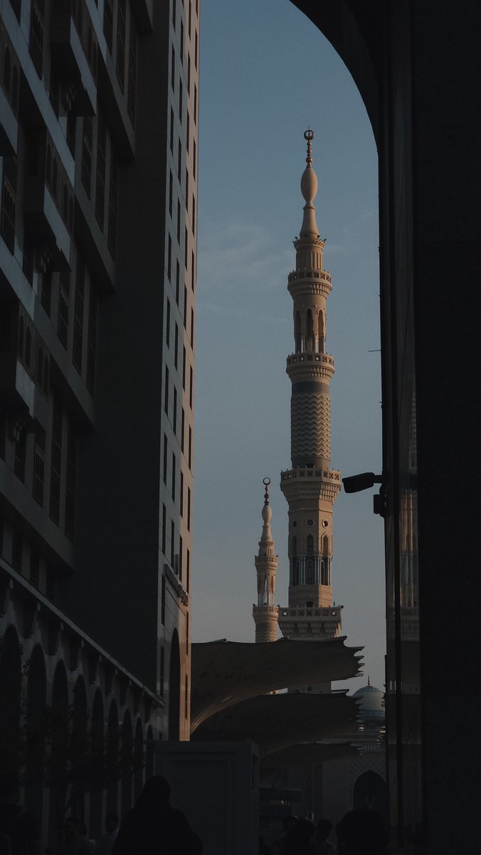 Aug_h95's tweet photo. "وهو الذي تَصفُو القُلوبُ بحُبه
صلّوا عليهِ وسلّموا تسليما" ﷺ

#تصويري https://t.co/fFtsNifMml