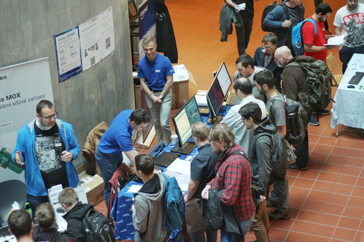 LinuxDays (@linuxdayscz) on Twitter photo Za týden vypuknou #LinuxDays a sejdeme se taky u stánků na chytrou krásu. Budeme tam postávat a možná se i zasmějem času. Potkáte tam lidi z <a href="/LibreOfficecz/">LibreOffice CZ (@LibreOfficeCZ@mastodonczech.cz)</a> <a href="/fedora/">Fedora Project (@fedora@fosstodon.org)</a> <a href="/RedHat/">Red Hat</a> <a href="/vpsfree_cz/">vpsFree</a> <a href="/ubuntu/">Ubuntu</a> a dalších projektů. Přijďte si popovídat.
linuxdays.cz/2023/stanky/ Za týden vypuknou #LinuxDays a sejdeme se taky u stánků na chytrou krásu. Budeme tam postávat a možná se i zasmějem času. Potkáte tam lidi z <a href="/LibreOfficecz/">LibreOffice CZ (@LibreOfficeCZ@mastodonczech.cz)</a> <a href="/fedora/">Fedora Project (@fedora@fosstodon.org)</a> <a href="/RedHat/">Red Hat</a> <a href="/vpsfree_cz/">vpsFree</a> <a href="/ubuntu/">Ubuntu</a> a dalších projektů. Přijďte si popovídat.
linuxdays.cz/2023/stanky/