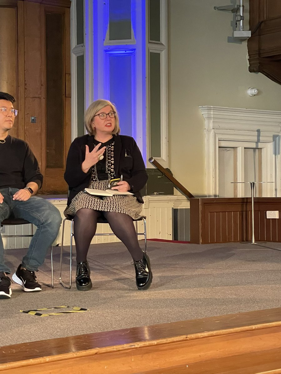 suchprettyeyes's tweet image. Final speaker on our Creative Ecosystems panel is Lynn Wilson of Circular DS talking about their work developing a materials repository for circularity and training modules around that #creativeinformatics