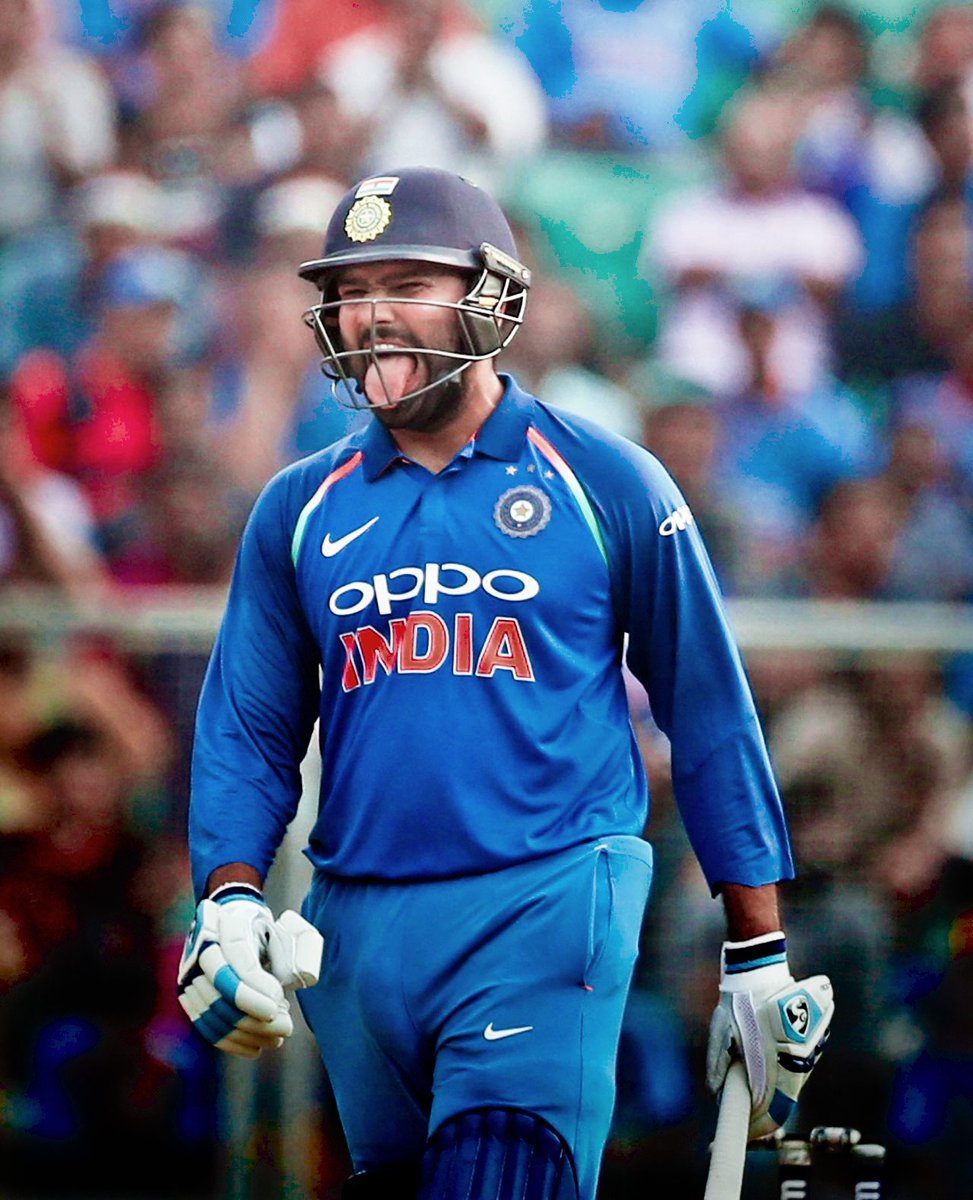 45Fan_Prathmesh's tweet photo. ODI 100s :

Steve smith - 12 (career)
Kane Williamson - 13 (career)
Joe Root - 16 (Career)

Rohit Sharma in 2017-2020 : 19🤯

Rohit Sharma is bigger than Fab 4 Members..! https://t.co/sp2tfL2r0i
