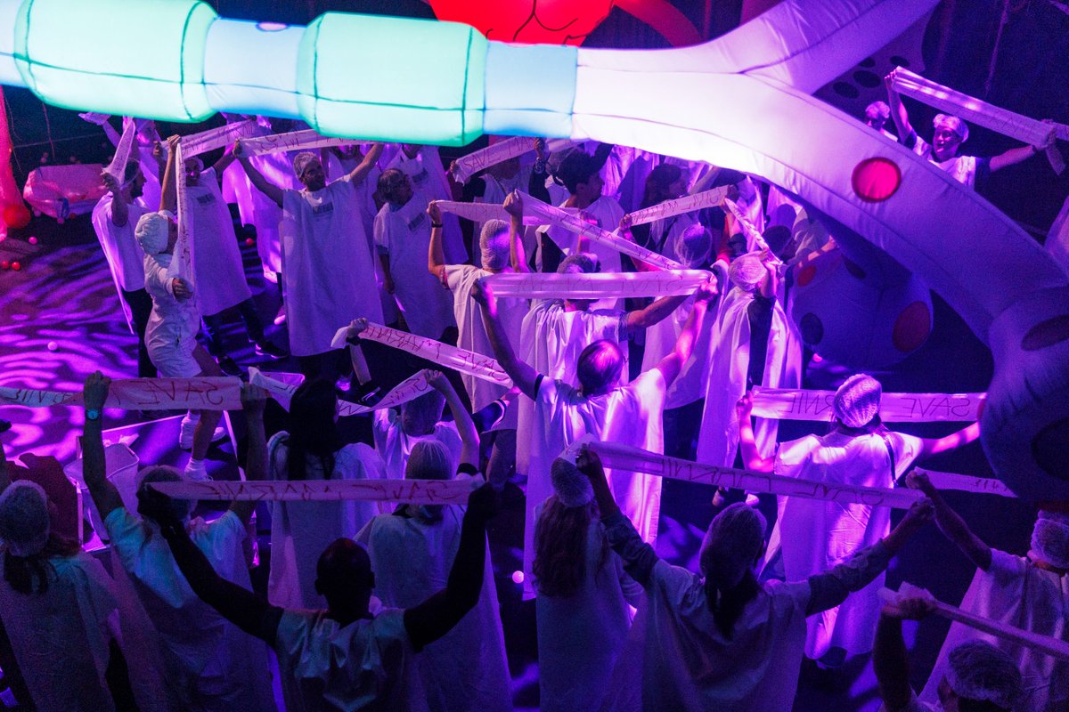 💬"Amazing and moving"
💬"Absolutely phenomenal"
💭"Provoking and original" 
💭"Lots of fun!"

⬆️ This is what audiences (AKA white blood cells) have been saying about #TheWarInside this week. 

Last few tickets available here: thealbany.org.uk/shows/the-war-…