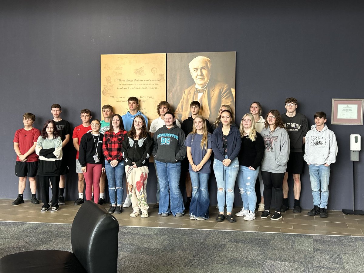 Bradford juniors and seniors at Edison attending the college/career fair.  #RailroaderPride