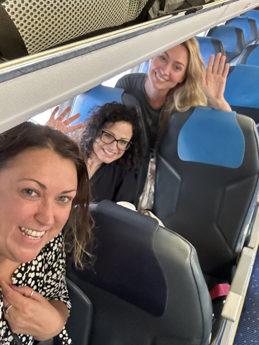 RowenaA's tweet photo. And we are off- Team Study in Wales!! @sarahenbant @mcrisfernand @DanHeggs, Emma &amp; my pink suitcase!!! https://t.co/KjCWRdmvKy