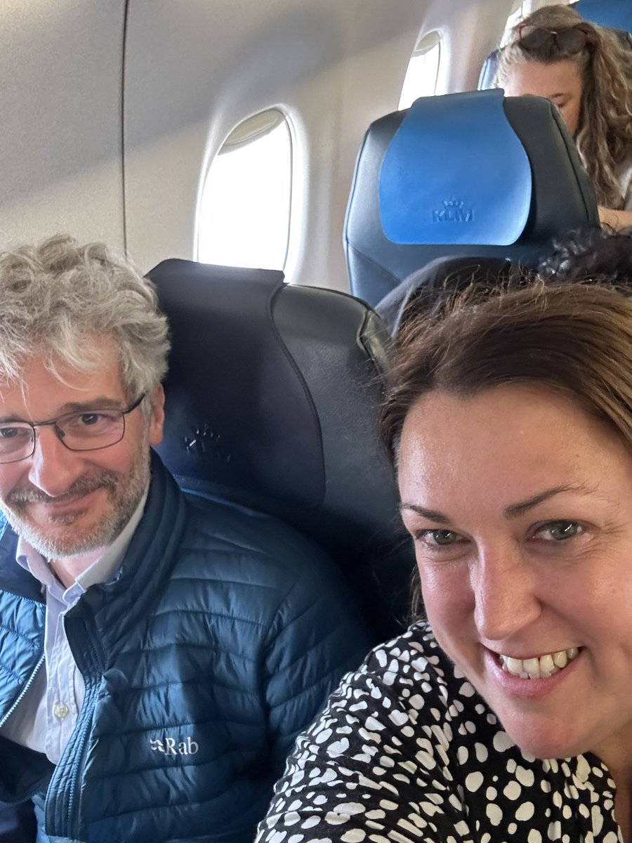 RowenaA's tweet photo. And we are off- Team Study in Wales!! @sarahenbant @mcrisfernand @DanHeggs, Emma &amp; my pink suitcase!!! https://t.co/KjCWRdmvKy