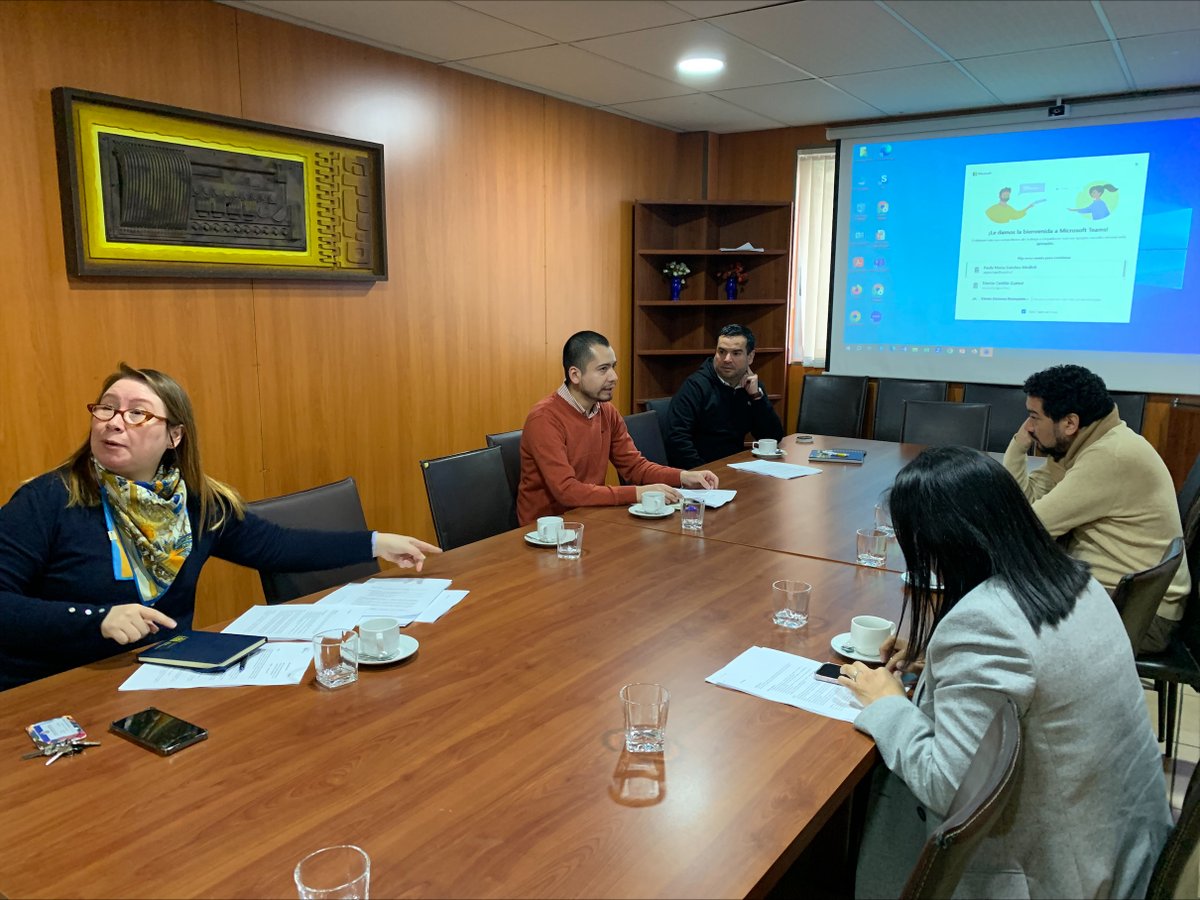diposucsh's tweet photo. 🟡Durante esta semana, el Comité Editorial #DIPOS se reunió para abordar temas clave relacionados con nuestra producción editorial y proyecciones futuras. ¡Seguimos trabajando para fortalecer la excelencia académica y la influencia de la @UCSH_oficial en el ámbito editorial! 📚 https://t.co/79noqd9yCu