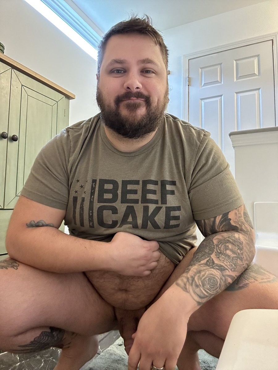 cubfur1's tweet photo. 🥩🍰 https://t.co/6n27s7XywP