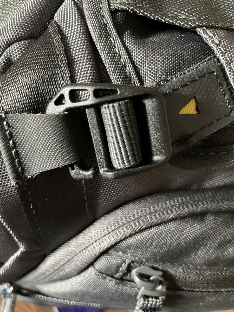 Big shout out to the absolute legends <a href="/VanguardPhotoUK/">VanguardPhotoUK</a> for supplying me with a replacement clip for my Alta Sky 51 bag. I accidentally broke it and offered to buy a new one, but they sent it free of charge! Awesome customer service!! Thank you!